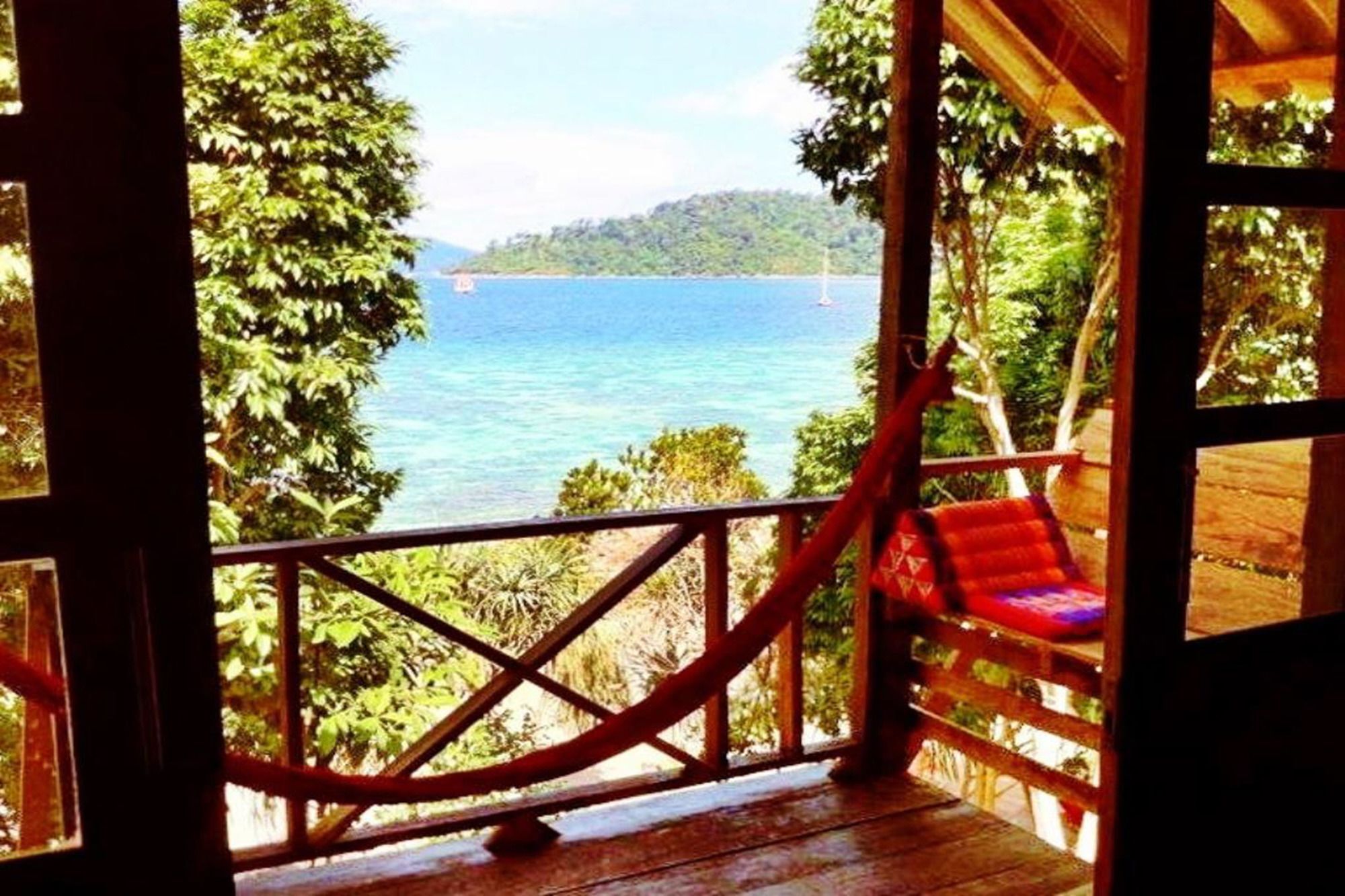 Pitiusas Beach Resort Koh Lipe Esterno foto