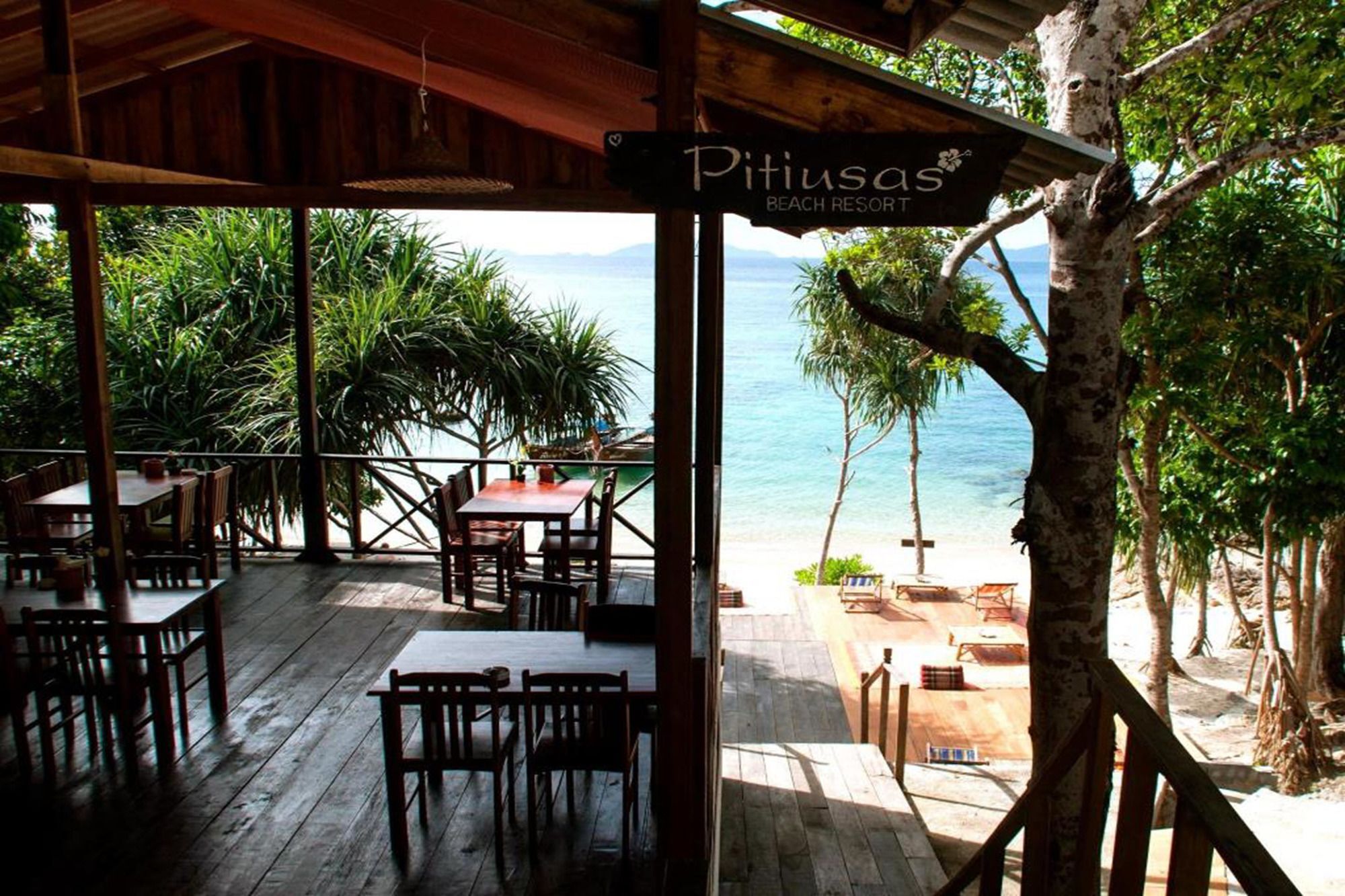 Pitiusas Beach Resort Koh Lipe Esterno foto